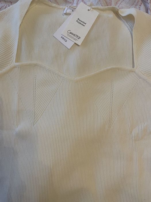 Эффектный трикотажный топ Mango