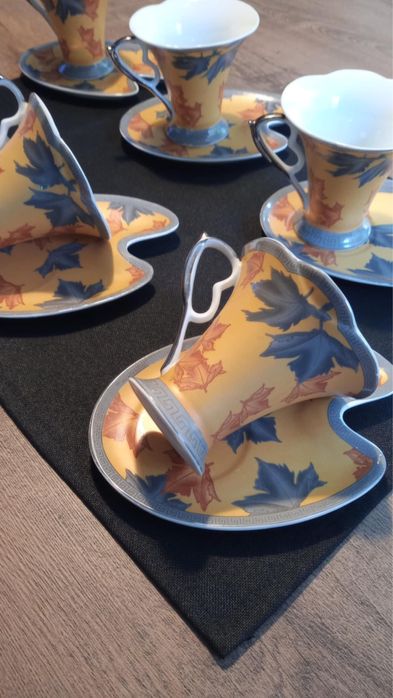 Сервиз чаши на цветенца