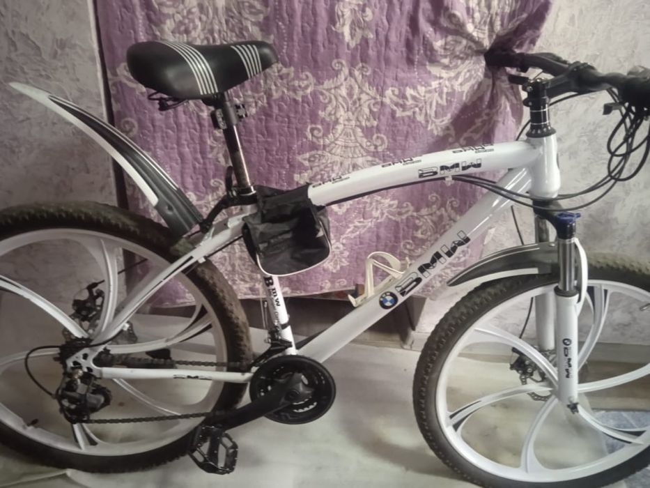Велосипед спорт BMW