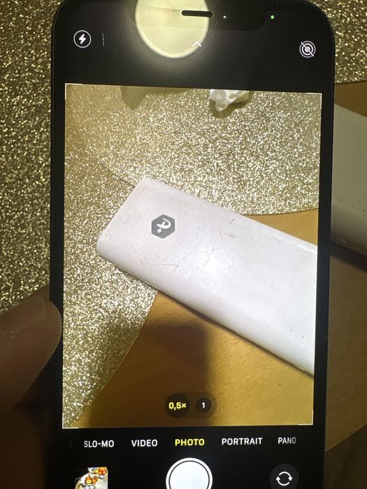 Продавам Iphone 12