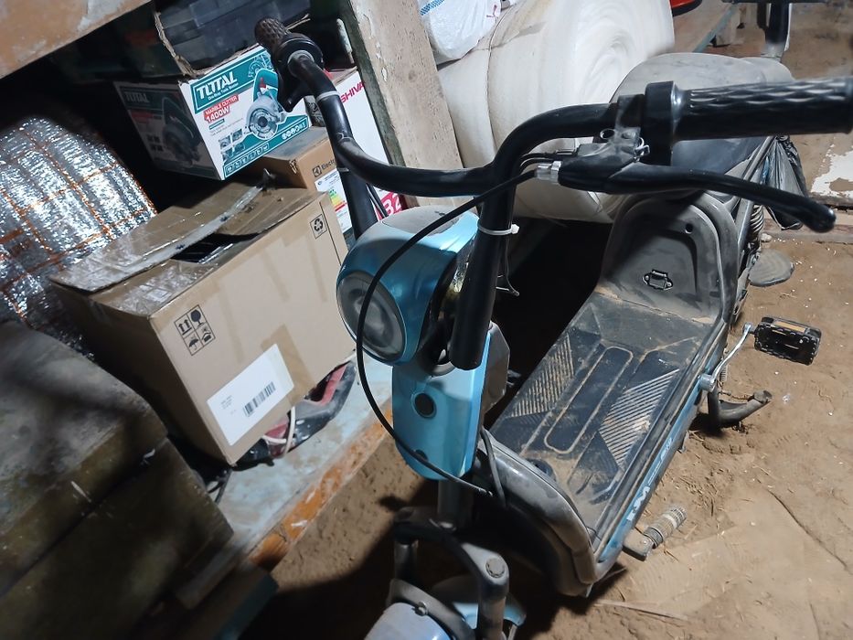 Elektro skuter 30 km/h