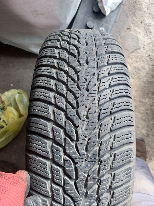 195 65 15 зимни NOKIAN