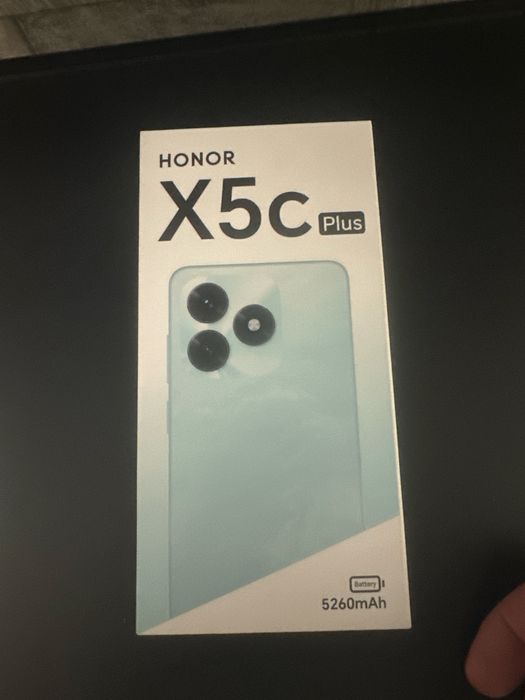 Vand telefon honor X5C plus. Nedesfacut.500 ron