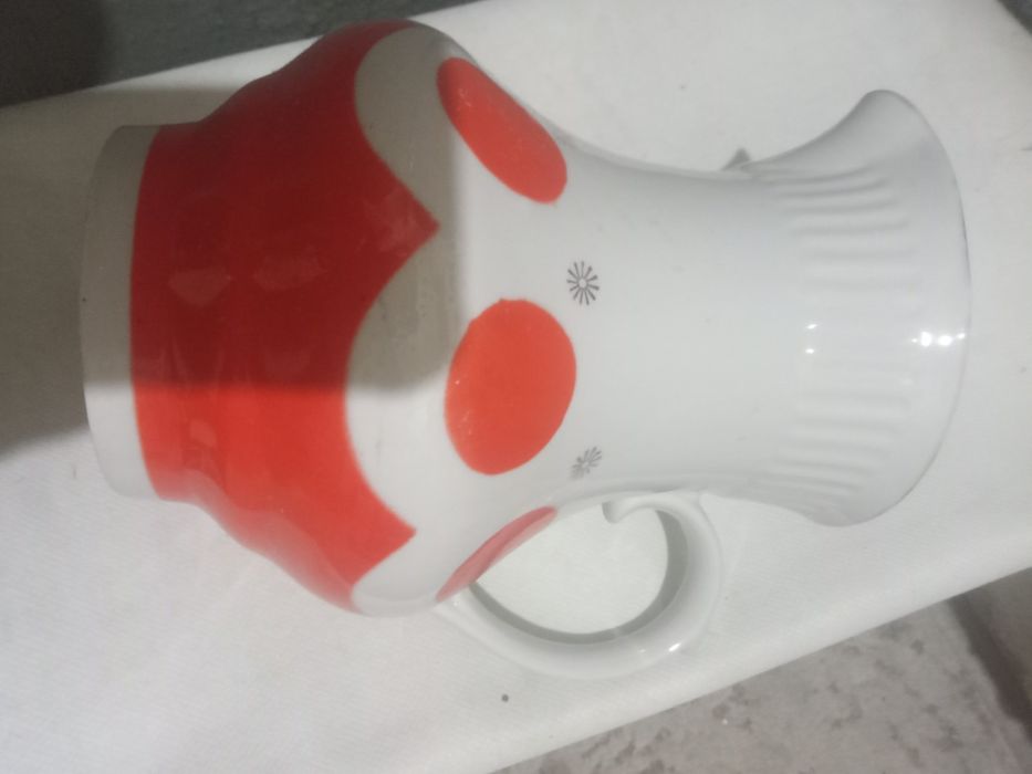 Продам столовую посуду..