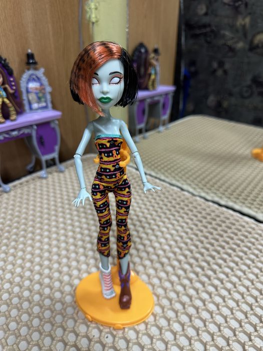 Продам куклу монстр хай!