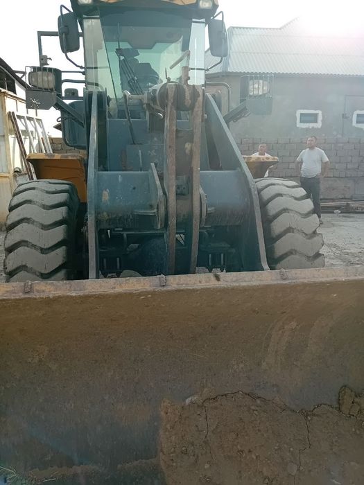 Продается погрузчик 1.8куб