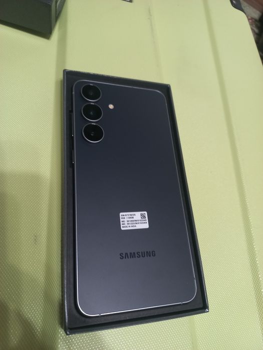 Samsung Galaxy s25 FE