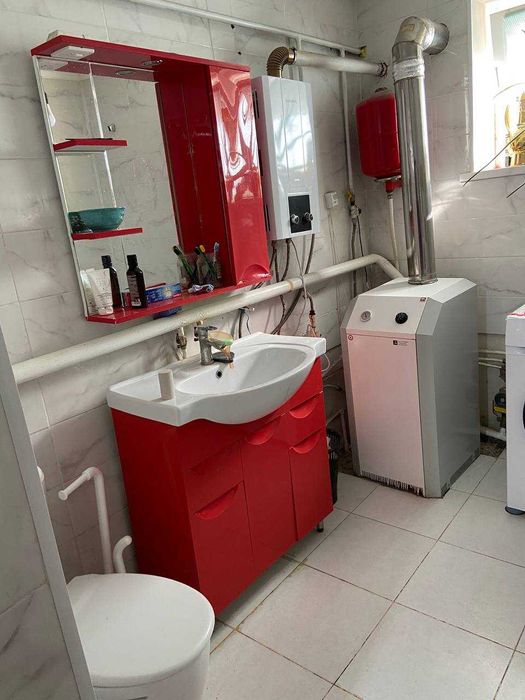 Продается 2-х этажный коттедж