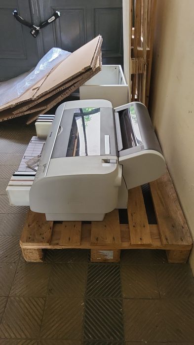 Imprimanta EPSON DTF 43 cm latime  cap special care  nu infunda alb