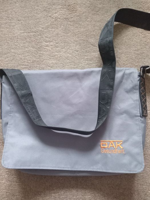 Продам для ноутбука новую германскую сумку