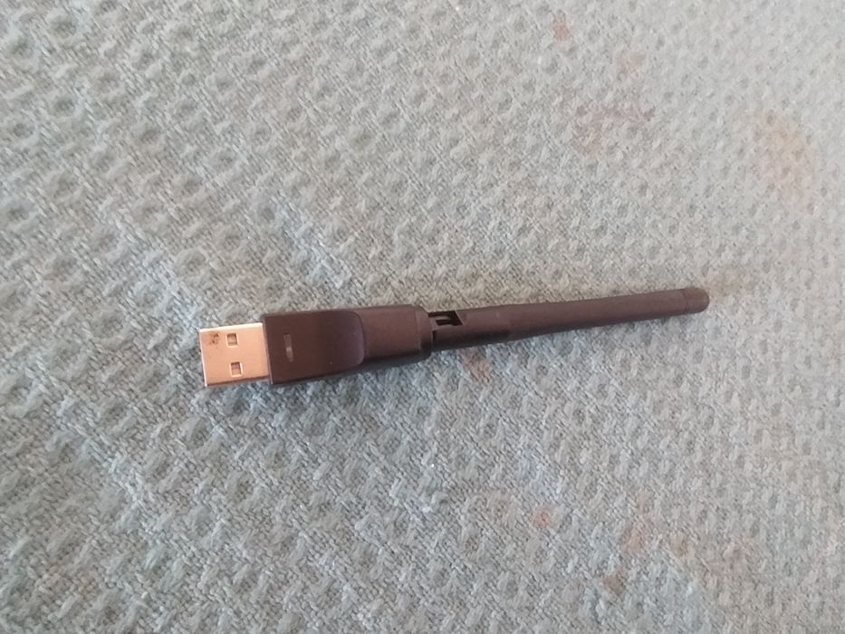 Kompyuter sotiladi monitor modeli phiplis keys nomi esa  avtech