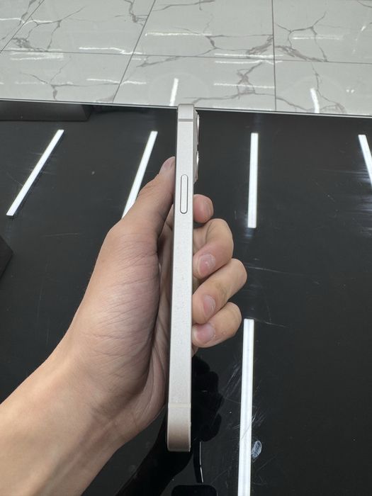 iPhone 13 | 128 ГБ | Белый