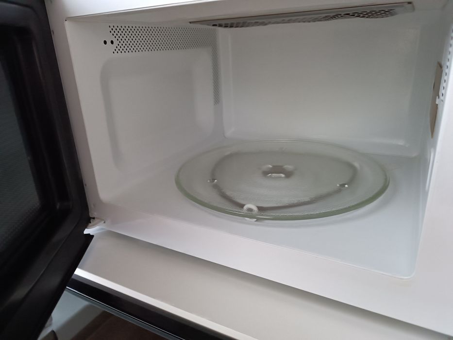 Микровълнова фурна запазена