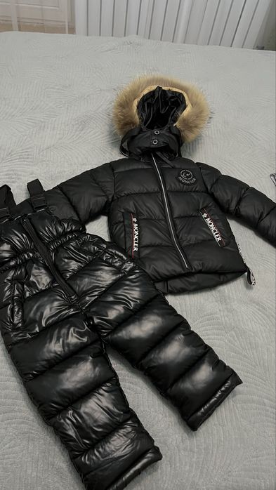 Продам зимние комбезы