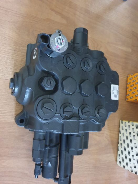 Husco jcb.orice utilaj