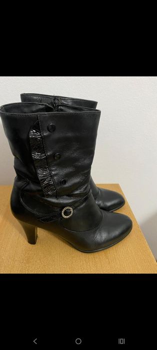 Botine noi din piele naturală