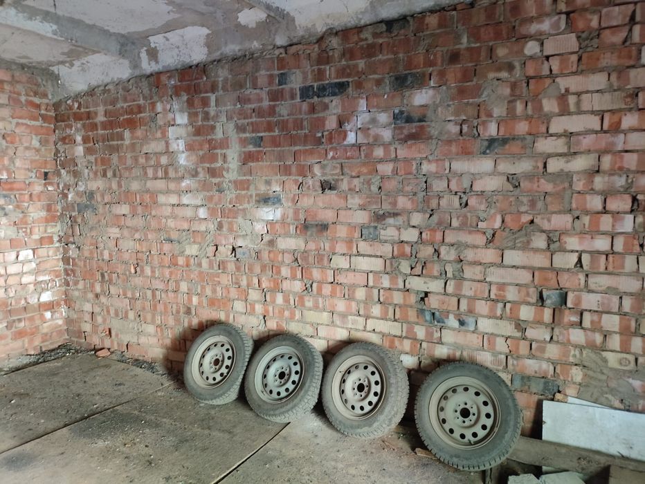 Продам гараж в тополиной роще