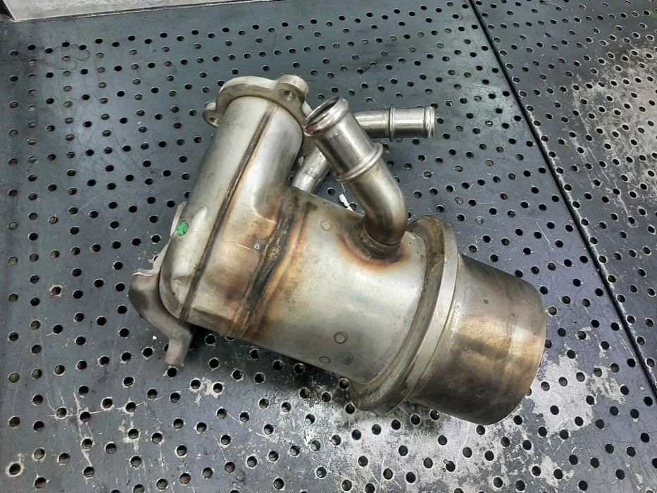 racitor gaze 1.6  tdi  vw golf 7 passat b7 audi a3 8v skoda octavia 3 seat leon altea  04l131512d