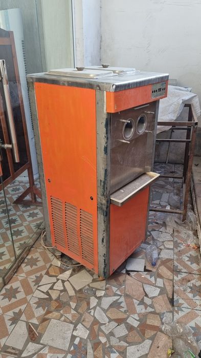 Музкаймок аппарат сотилади