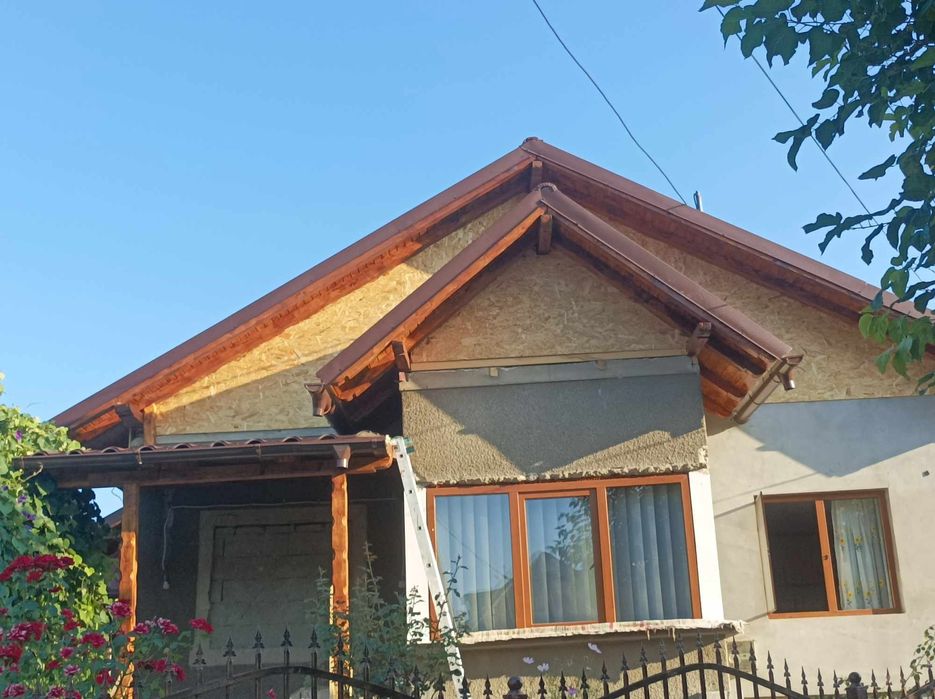 EXECUTAM URMĂTOARELE SERVICI


1. Reparatii Acoperis,
2. Montaj orice