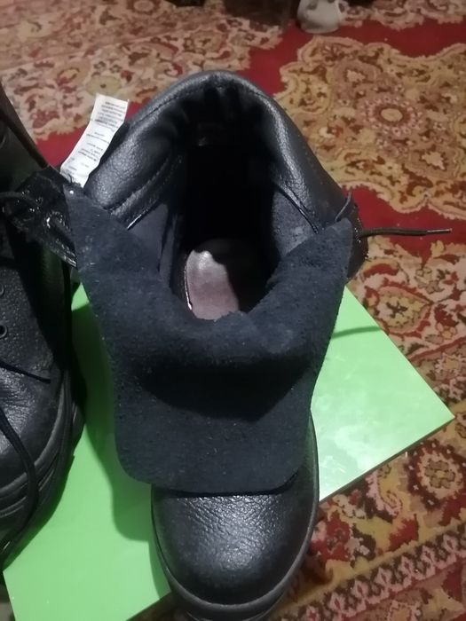 Продам берцы. Натуральная кожа 38 размер