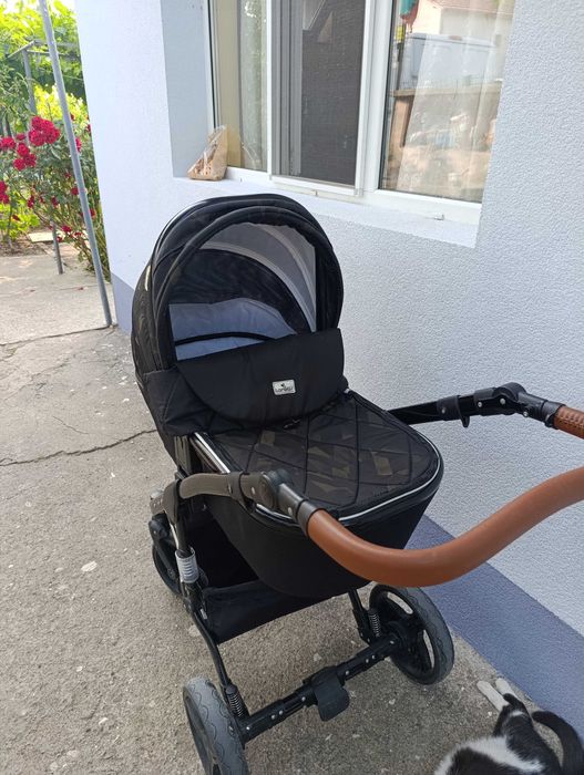 Продавам бебешка количка