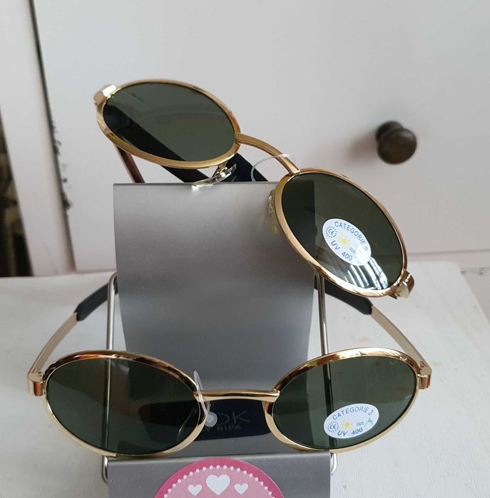 Ochelari de soare cu rame metalice aurii