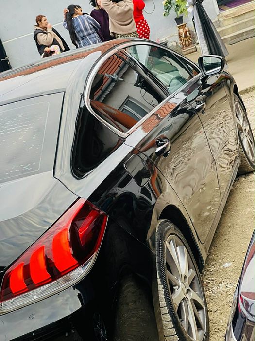 Vând Peugeot an 2018