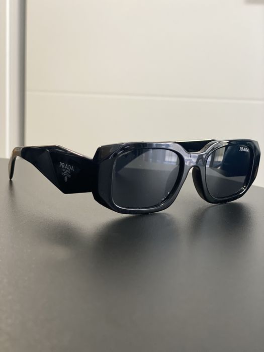 Ochelari de soare Prada