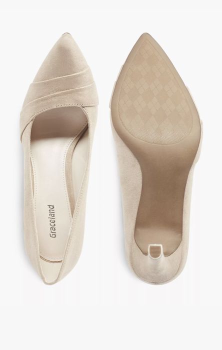 Немецкие туфли бежевые марки Graceland