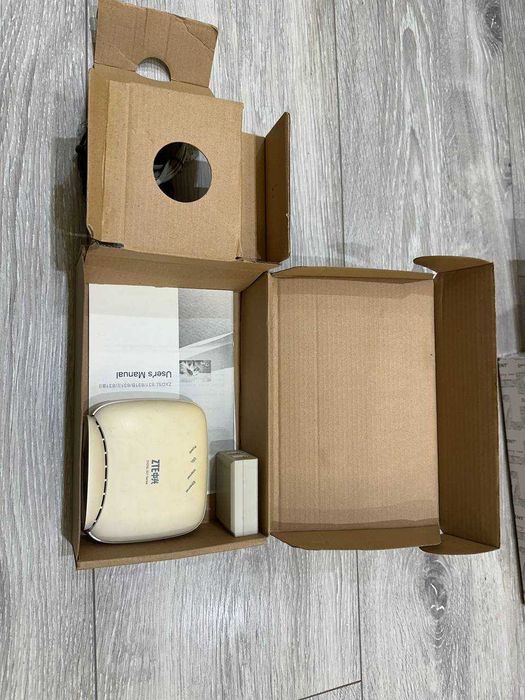 Продам модем-роутер ZTE ZXDSL 831, б/у, хорошее состояние