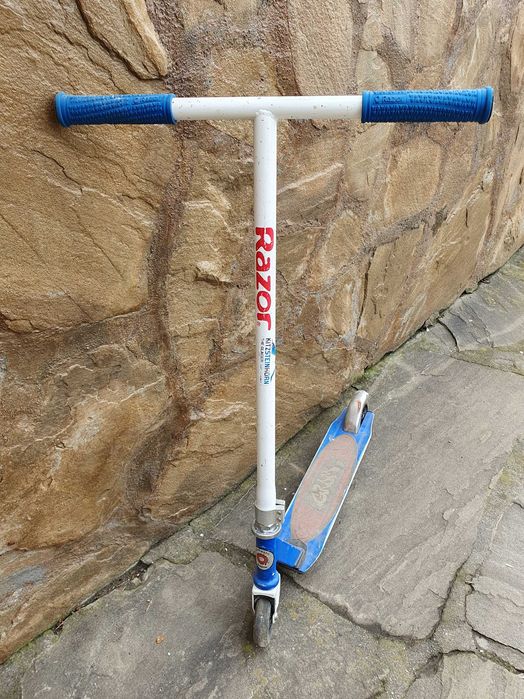 Vand trotineta copii, RAZOR, alb/albastru