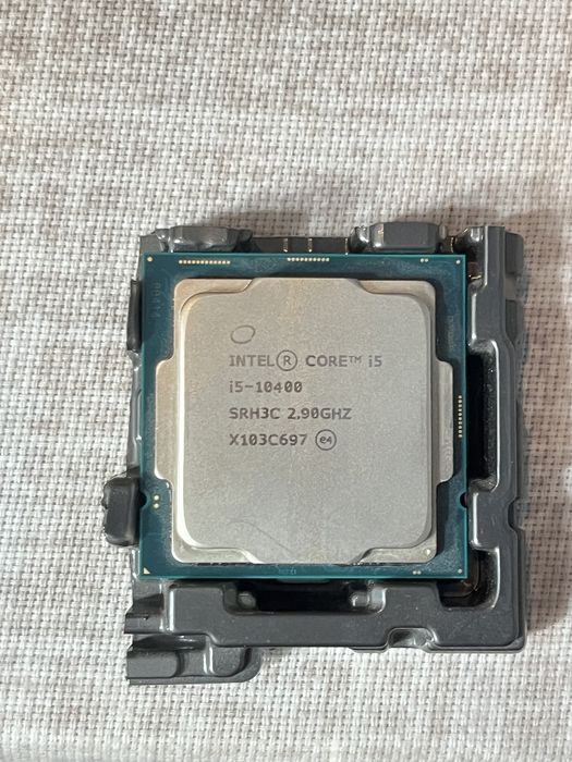 Процессор i5-10400
