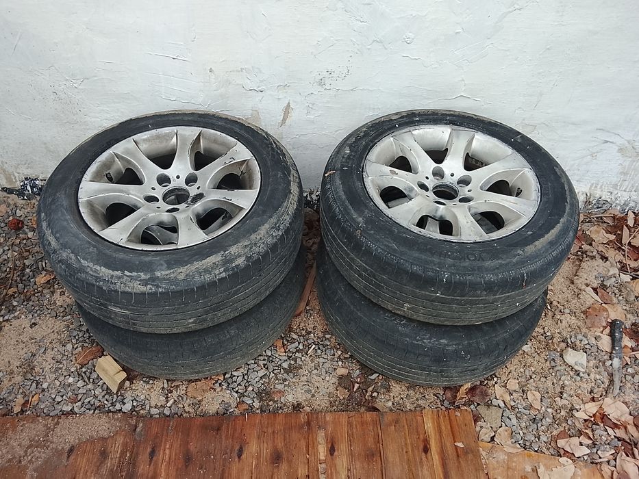 Продам диски на БМВ Е34