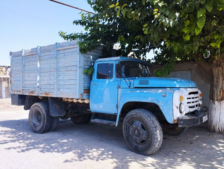 Зил 53 котарилмиди матори зор нархи 5000$ келишамиз анча ками бор