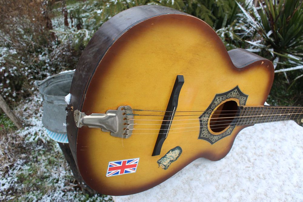 Класическа китара Орфей“