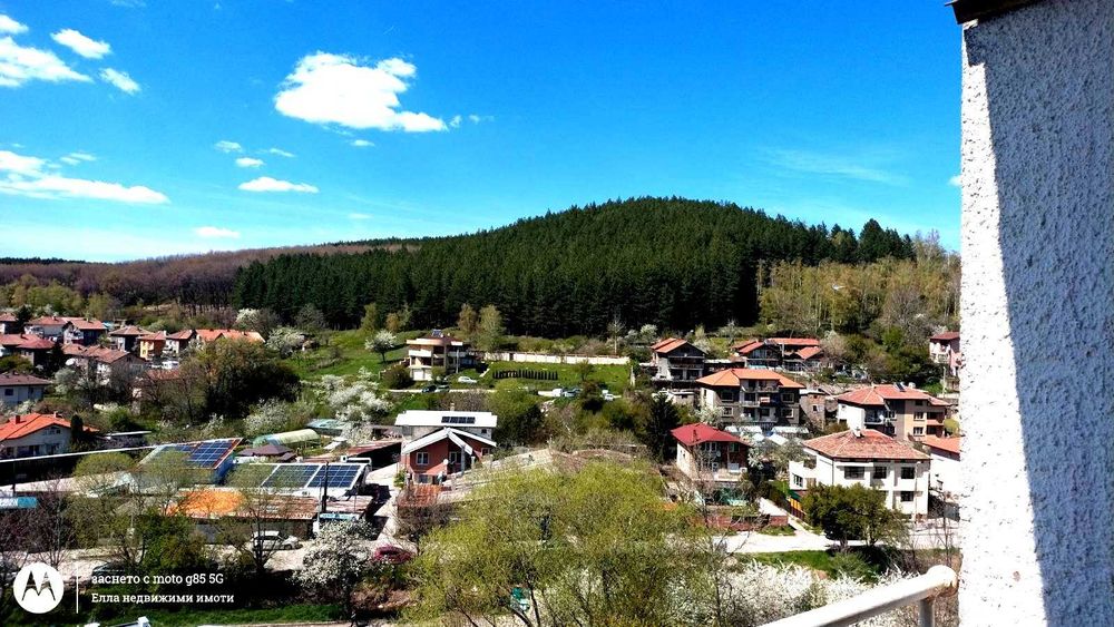 Тристаен, ПЕРНИК Изток