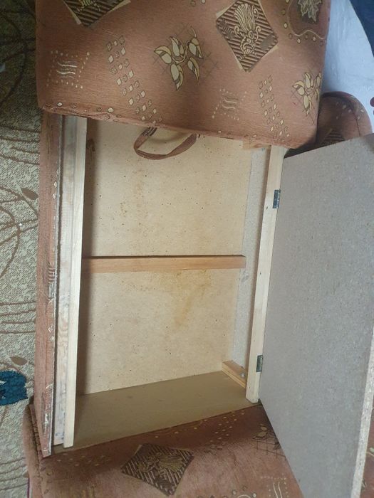 Прлдам кресло-тахта