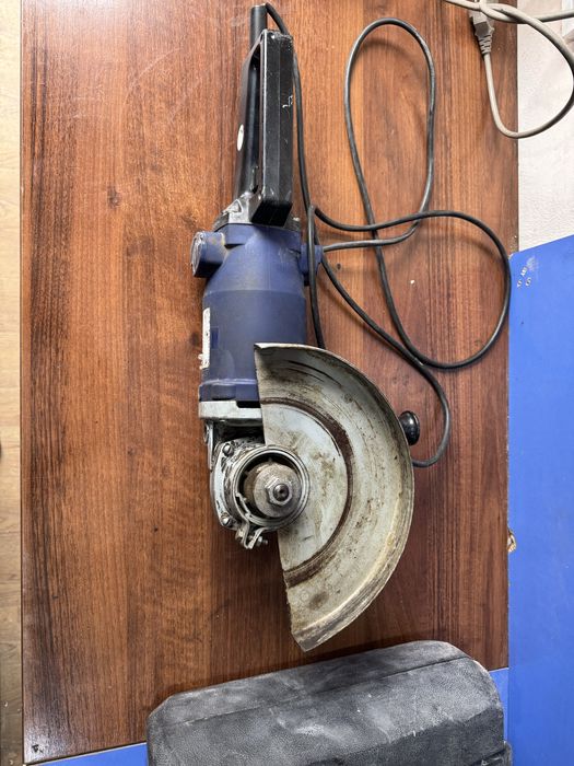 Электроинструмент б/у