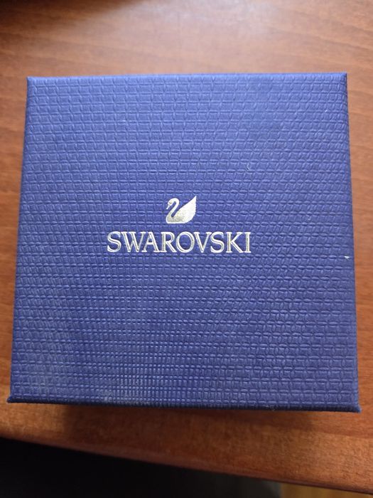 Обици SWAROVSKI нови с кутия