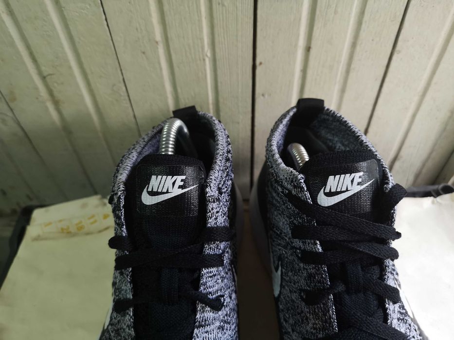 ''Nike Flyknit Chukka''оригинални маратонки 40.5 номер