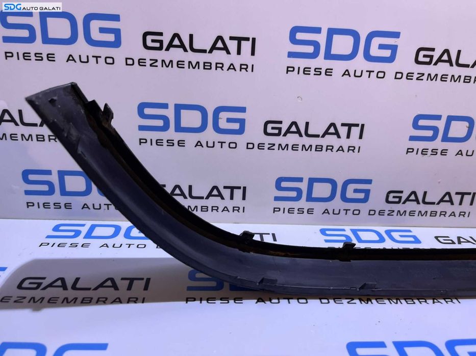 Bandou Ornament Plastic Stanga de pe Bara Spoiler Spate BMW Seria 3 E46 Turing Break 1998 - 2006 Cod 8227575 51128227575 [L7853]