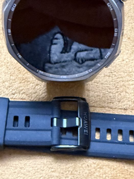 HUAWEI WATCH GT 6 Pro Brown Woven+ curea black fluoroelastomer.