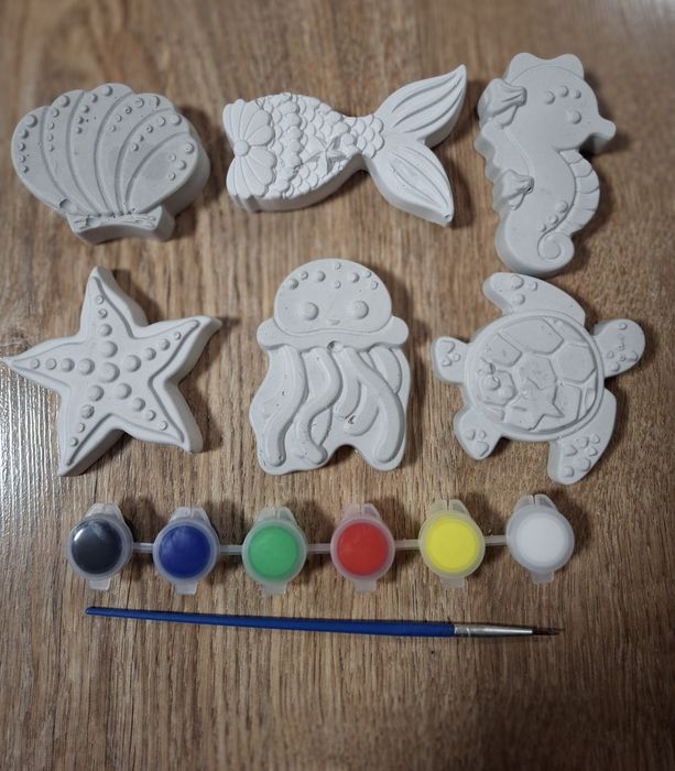 Гипсови фигурки за оцветяване