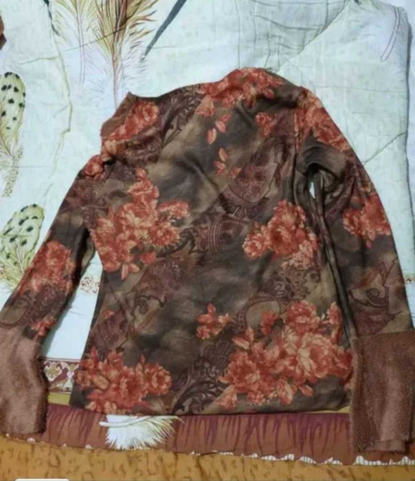 Bluza trendy cu franjuri și pluș