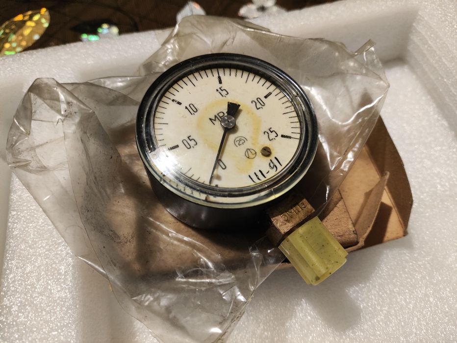 Манометр МТП-1М (от 0 до 2,5 МПа), новый