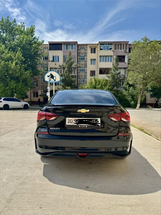 Продается авто Chevrolet Monza 1.5 атмосферный.