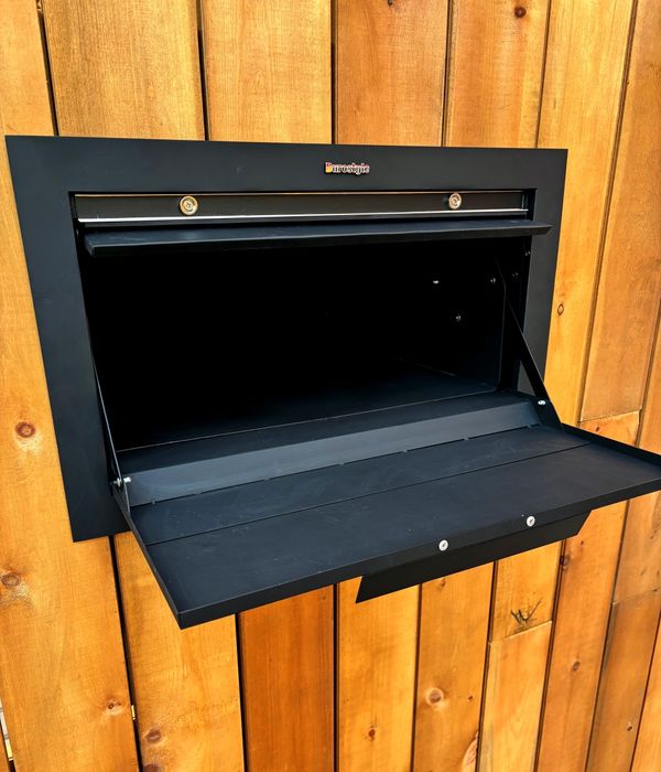 Продается бокс для посылок (parcel box)