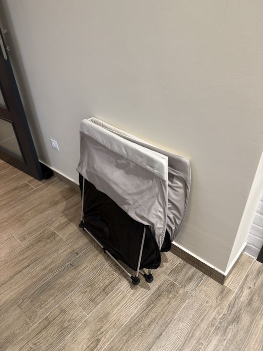 AeroMoov/AeroSleep лесно и бързо разгъваща се кошара + арка