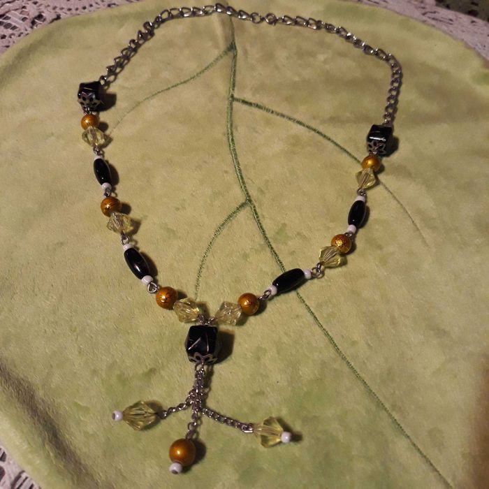 Дамско      Колие